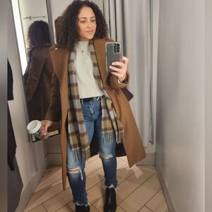 Meet your Posher, Lourdes